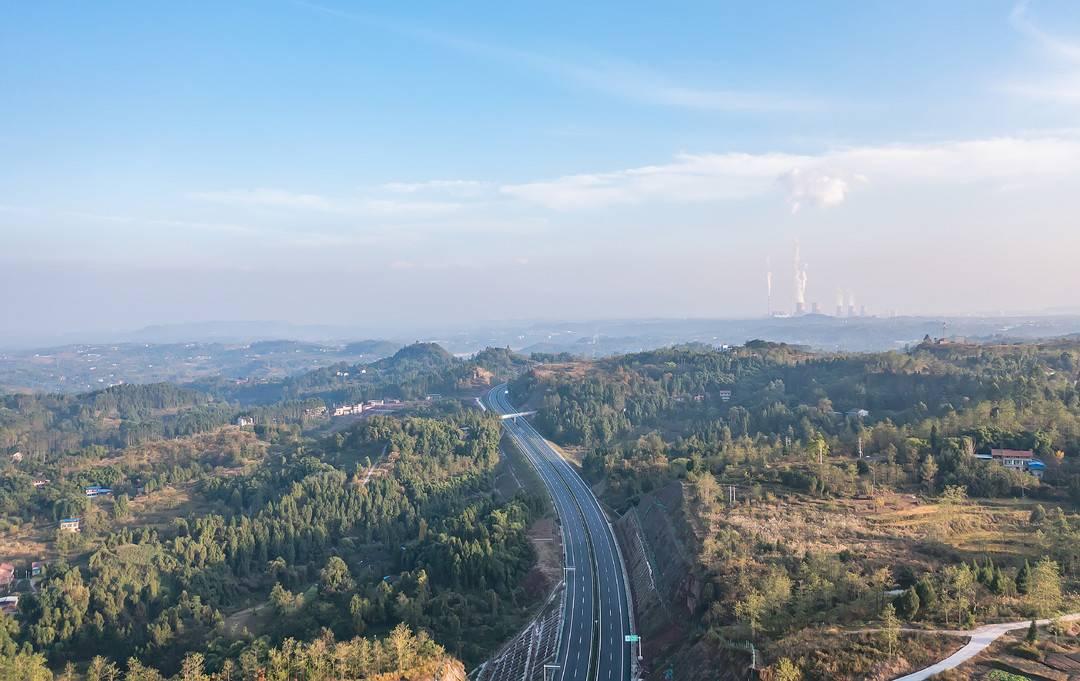 “华蓥高速新动态，畅通之旅更精彩”